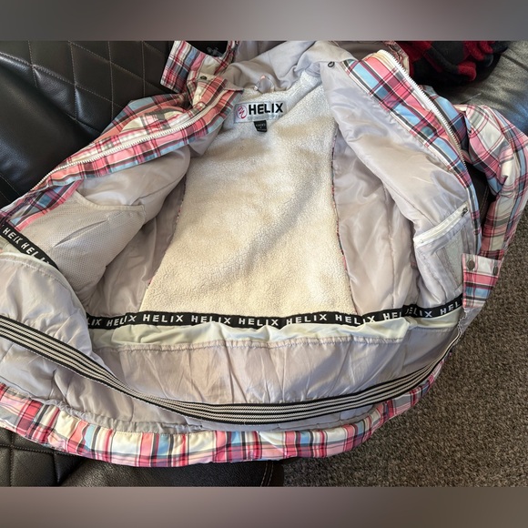 Women's Medium Helix Snowboard jacket - Picture 2 of 4